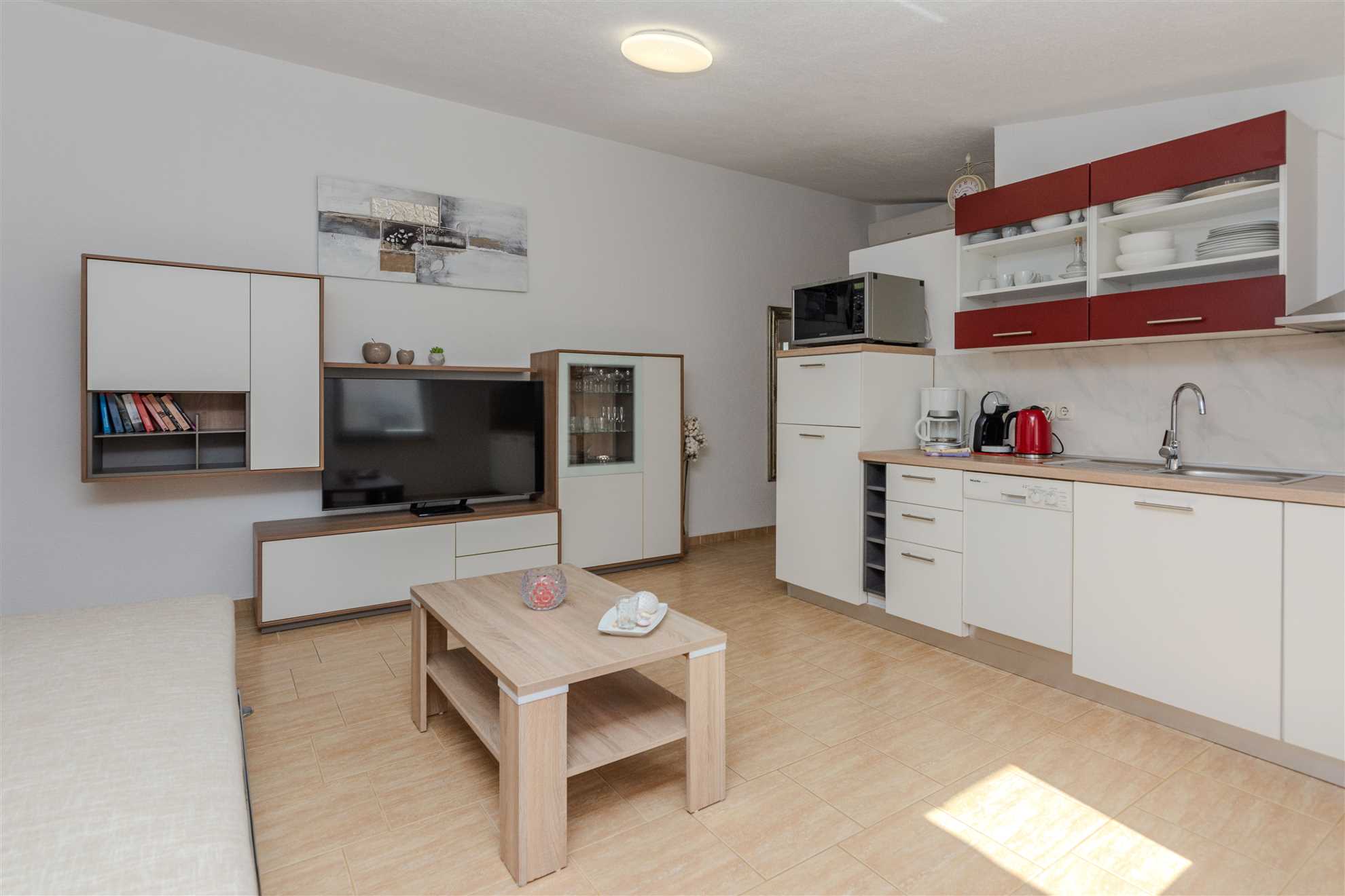 Apartment with sea view | just 70 meters from the beach | ideally 4-5 persons