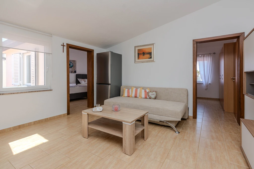 Apartment with Sea View in Vir for 4–6 Guests