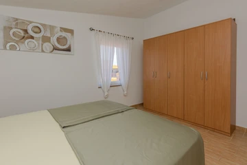 Apartment with Sea View in Vir for 4–6 Guests