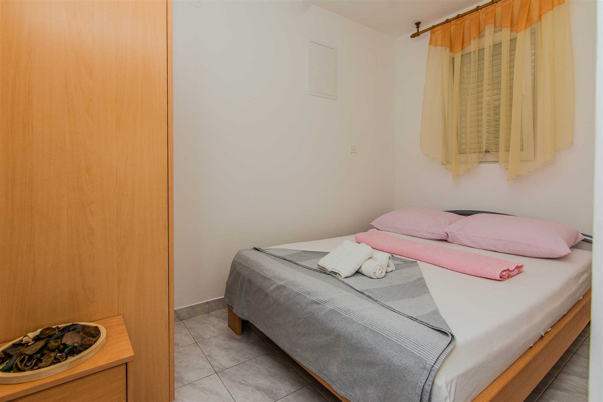 Comfortable apartment | For 2-3 persons | 120 m from beach
