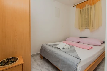 Nin Apartment for 2–3 Guests with Terrace