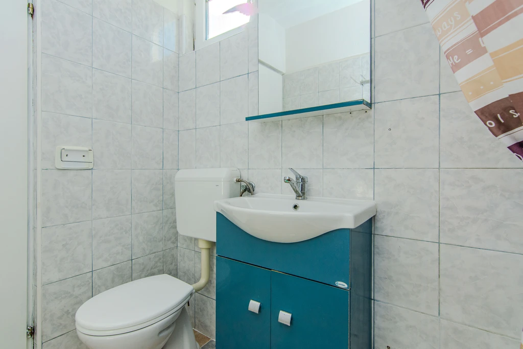 Nin Apartment for 2–3 Guests with Terrace