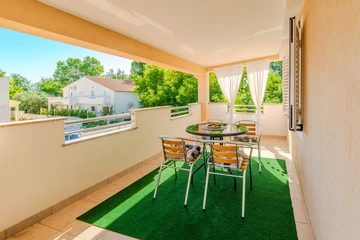 1-Bedroom Apartment in Nin for Up to 3 Guests