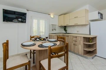 1-Bedroom Apartment in Nin for Up to 3 Guests