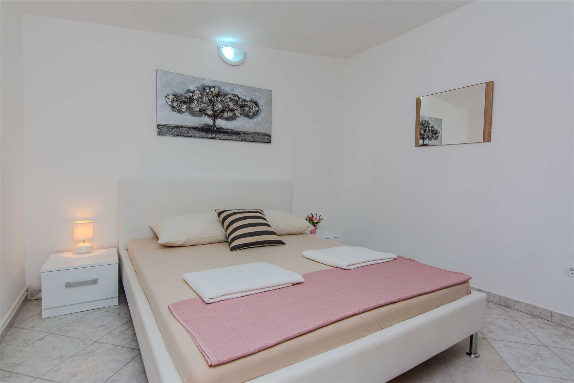 Comfortable apartment for 2-3 persons | 120 m from beach | Quiet location