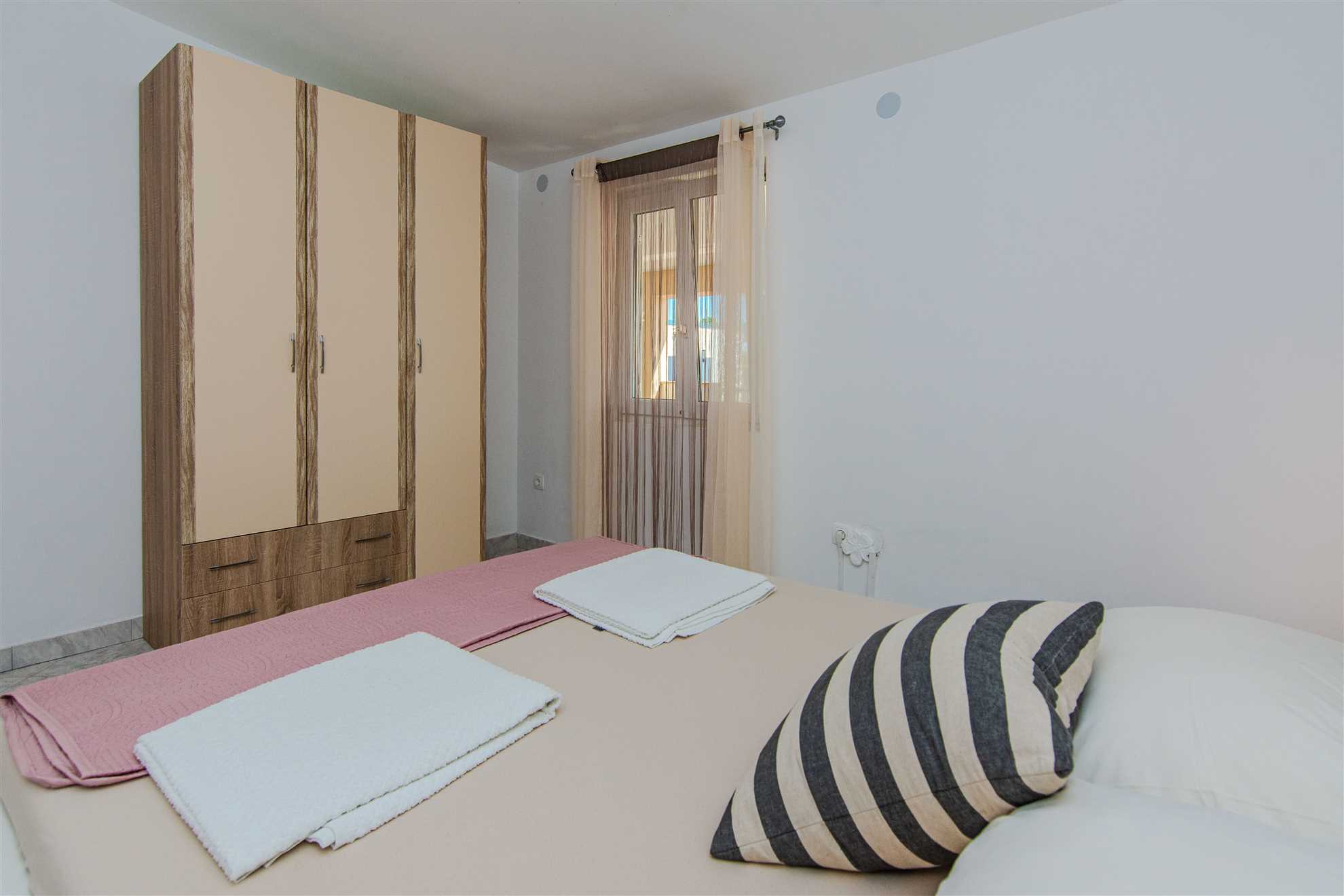 Comfortable apartment for 2-3 persons | 120 m from beach | Quiet location