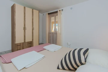 1-Bedroom Apartment in Nin for Up to 3 Guests
