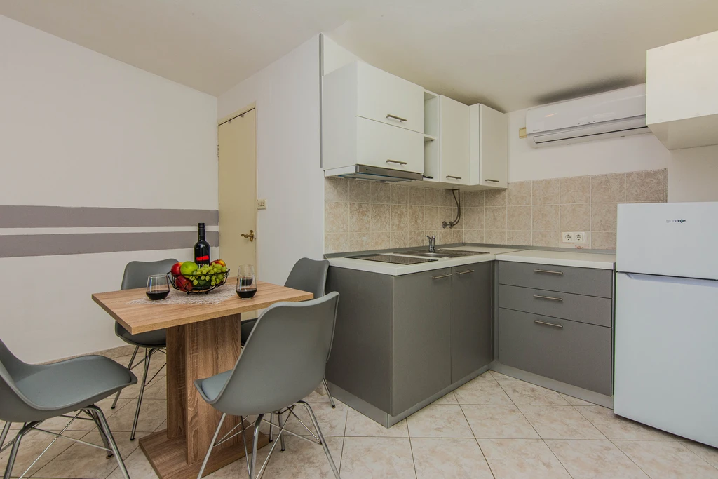 Nin 1-Bedroom Apartment for 2-3 Guests