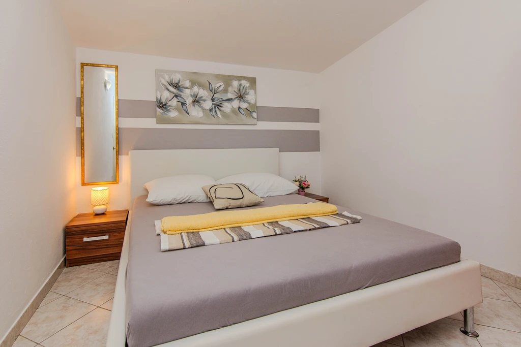 Nin 1-Bedroom Apartment for 2-3 Guests