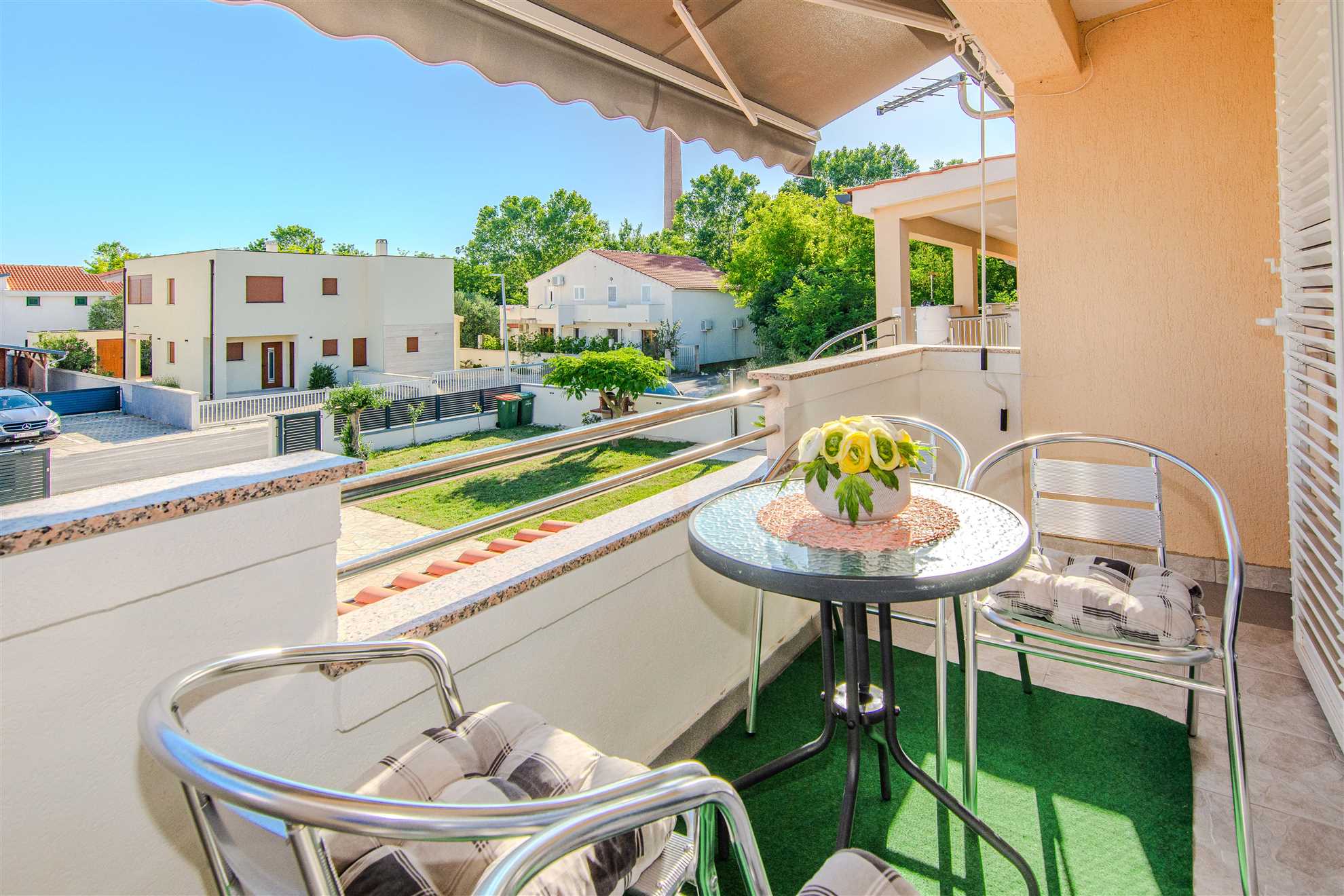 Apartment in a quiet area | 120 m from beach | For 2-3 persons