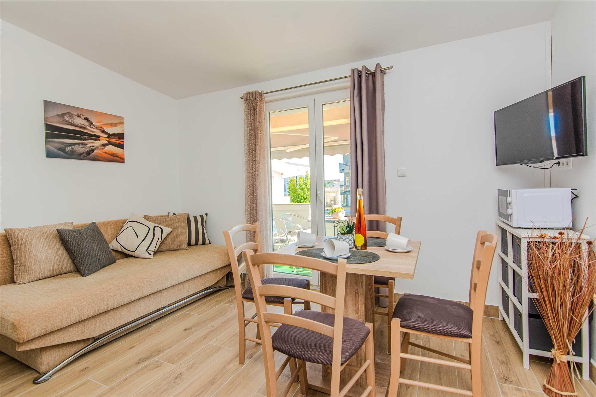 Apartment in a quiet area | 120 m from beach | For 2-3 persons