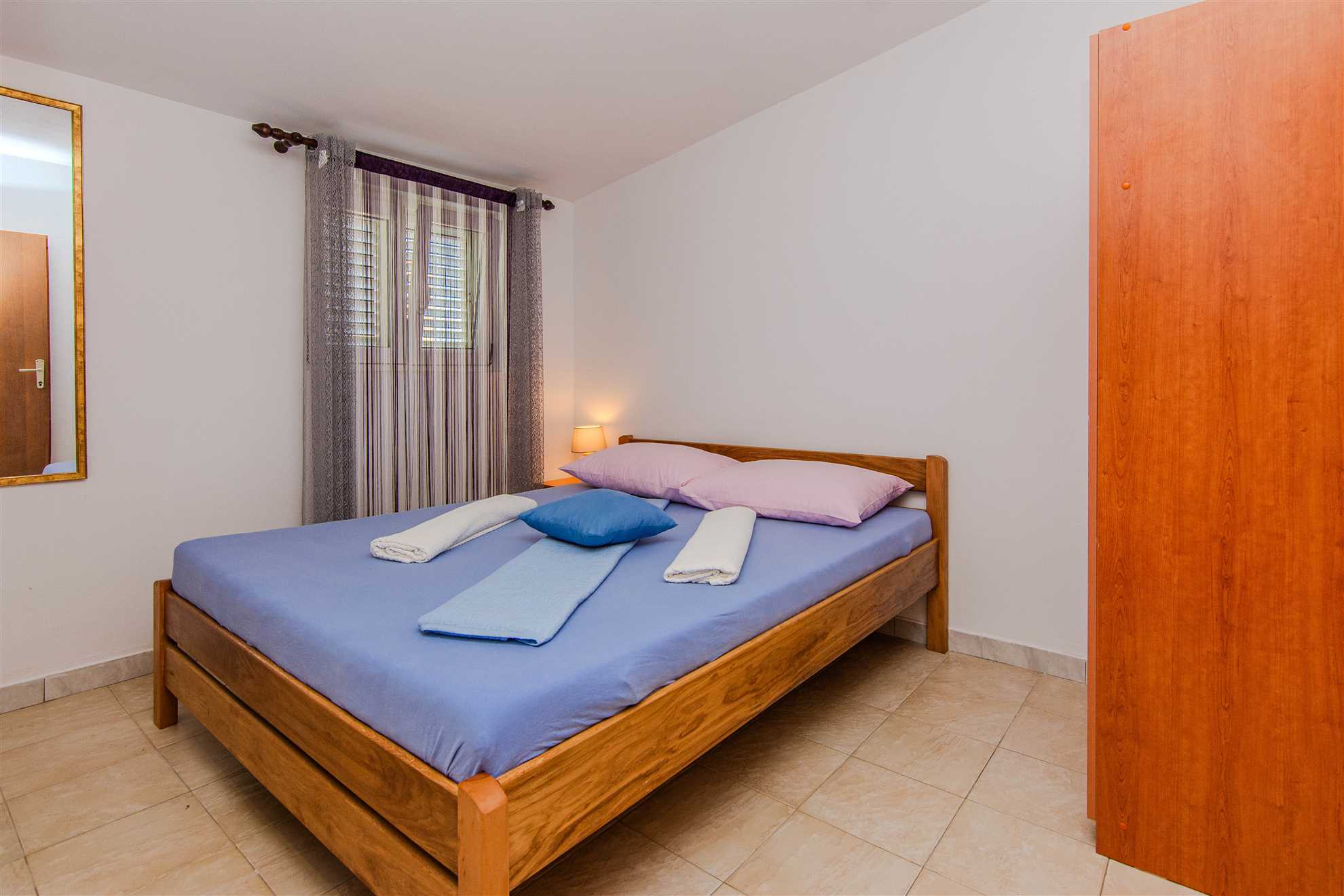 Apartment in a quiet area | 120 m from beach | For 2-3 persons