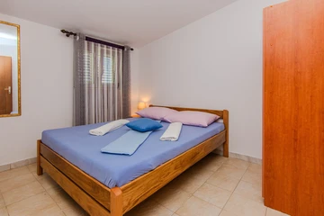 Nin 1-Bedroom Apartment for 2–3 Guests