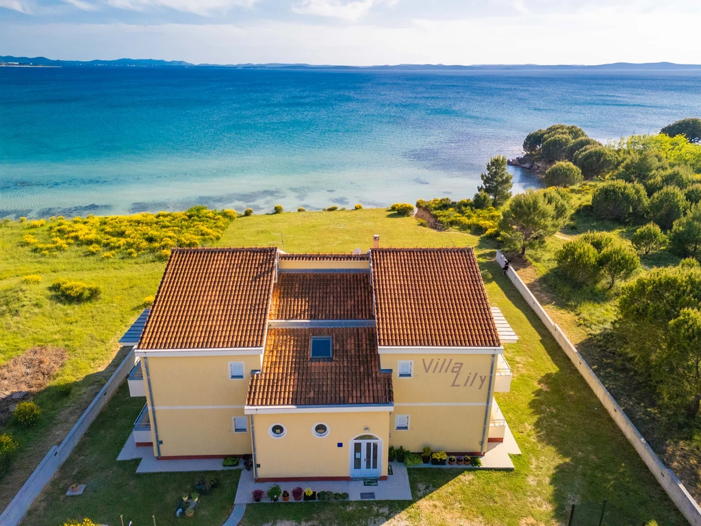 Nin Apartment with Sea-View Terrace