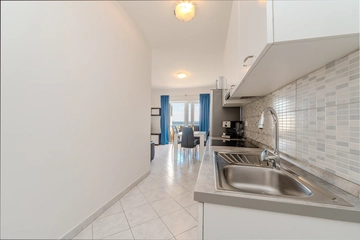 Nin Apartment with Sea-View Terrace