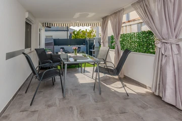 Holiday House in Vir for 4–5 Guests