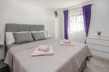 Holiday House in Vir for 4–5 Guests