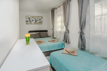 Holiday House in Vir for 4–5 Guests