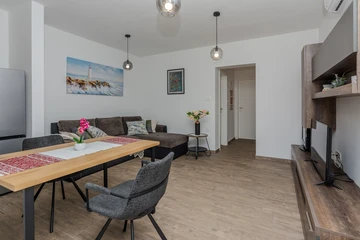 Apartment for 2 in Vir with Roofed Terrace