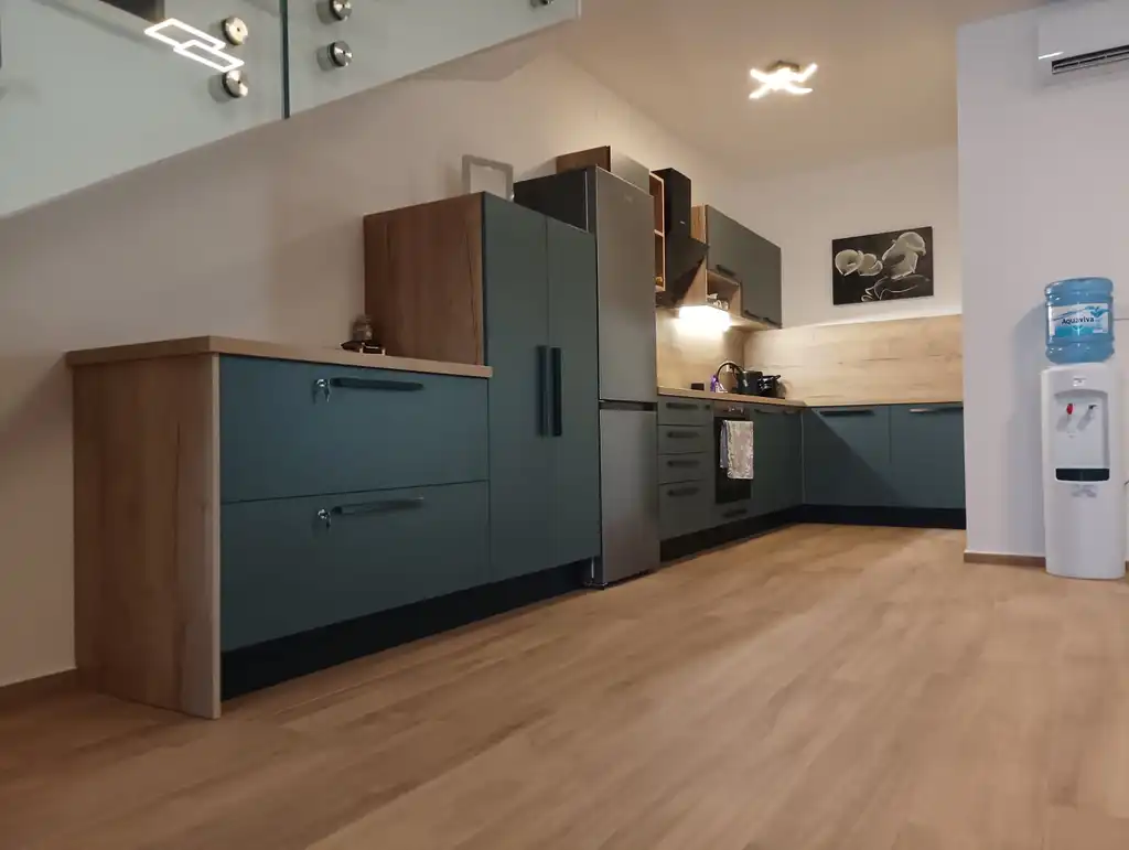 3-Bedroom Holiday House in Vir for 6–8 Guests