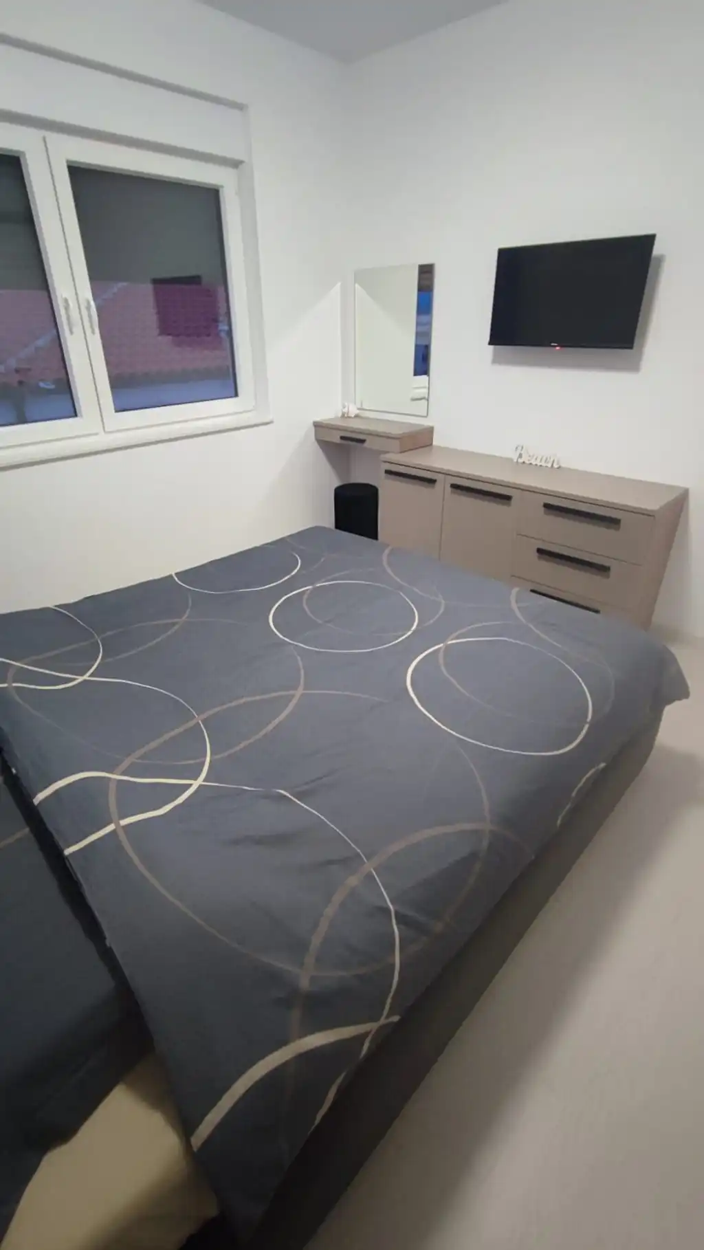 3-Bedroom Holiday House in Vir for 6–8 Guests