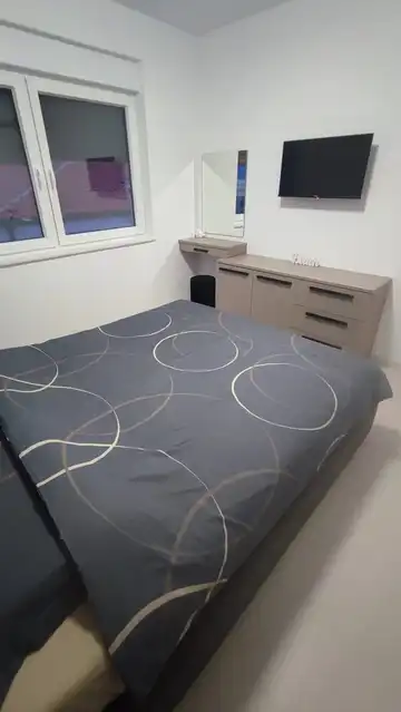 3-Bedroom Holiday House in Vir for 6–8 Guests