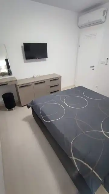 3-Bedroom Holiday House in Vir for 6–8 Guests