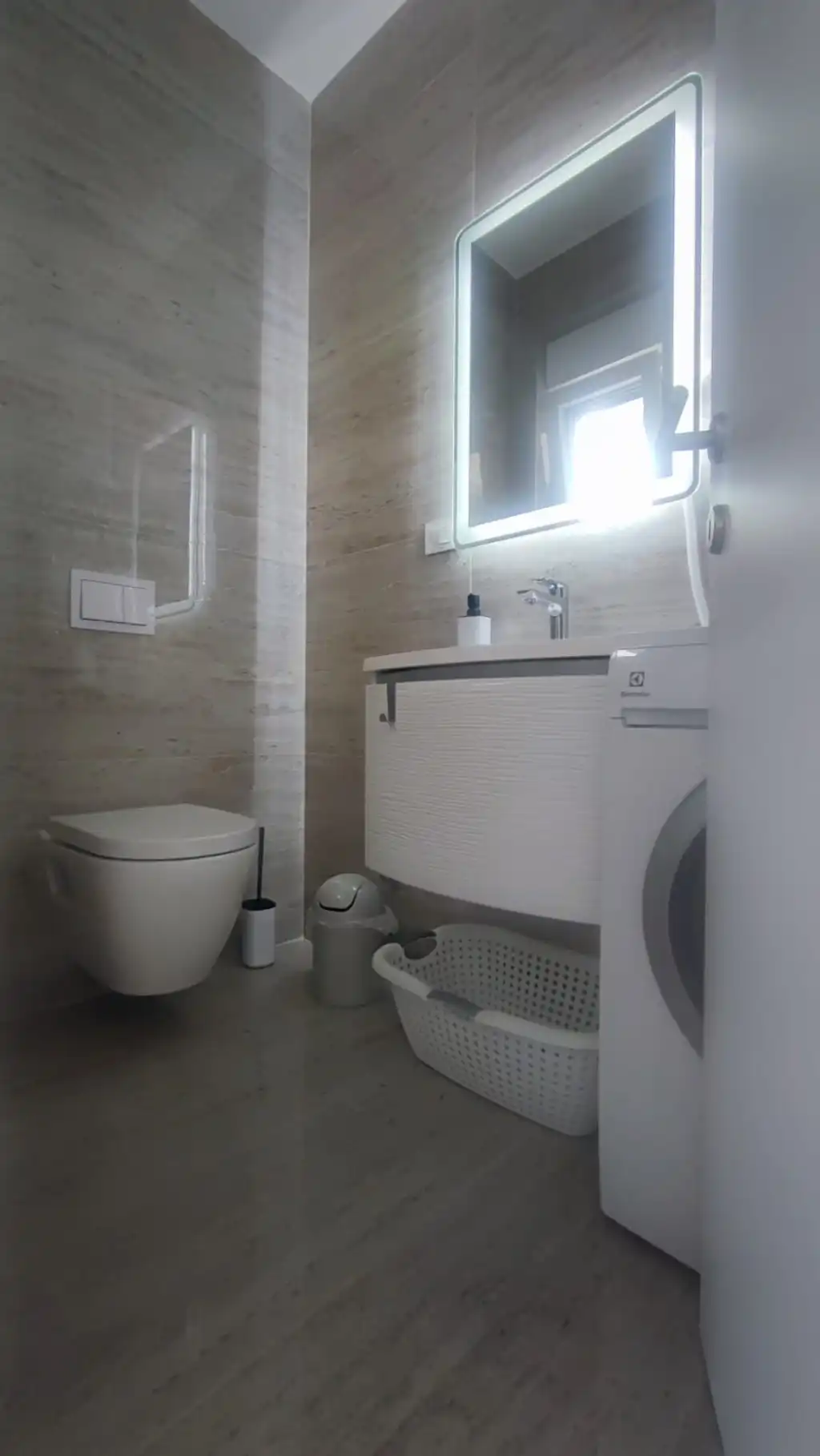 3-Bedroom Holiday House in Vir for 6–8 Guests