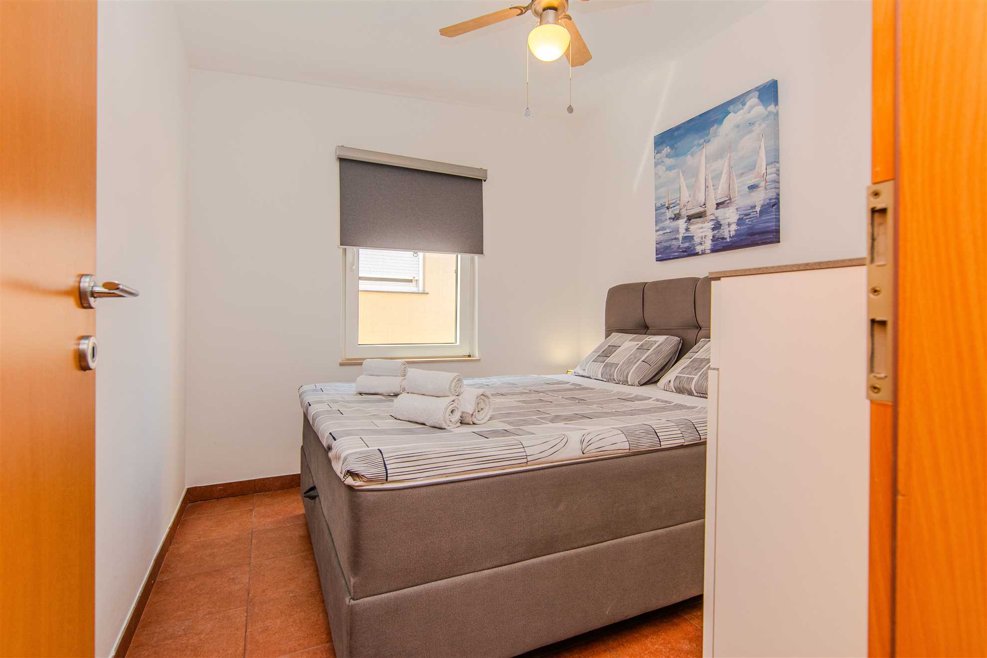 Partial sea view  | 100 m from beach | For 4 persons