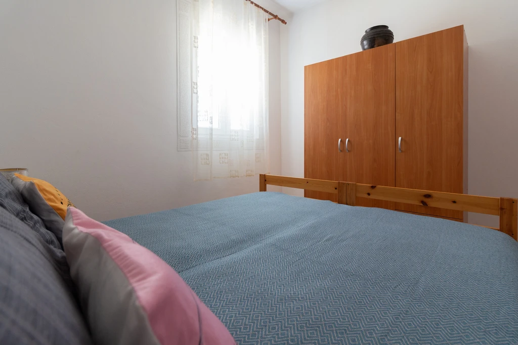 Privlaka Apartment for 4–6 Guests with Terrace