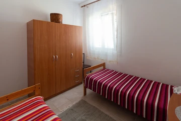Privlaka Apartment for 4–6 Guests with Terrace