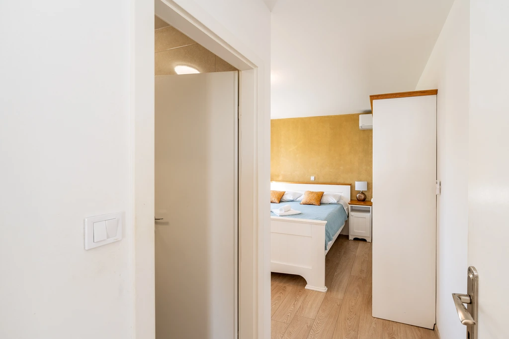 Seafront Apartment in Privlaka for 6–8 Guests