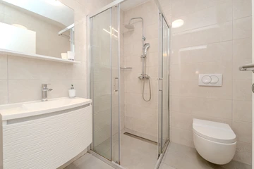 Seafront Apartment in Privlaka for 6–8 Guests