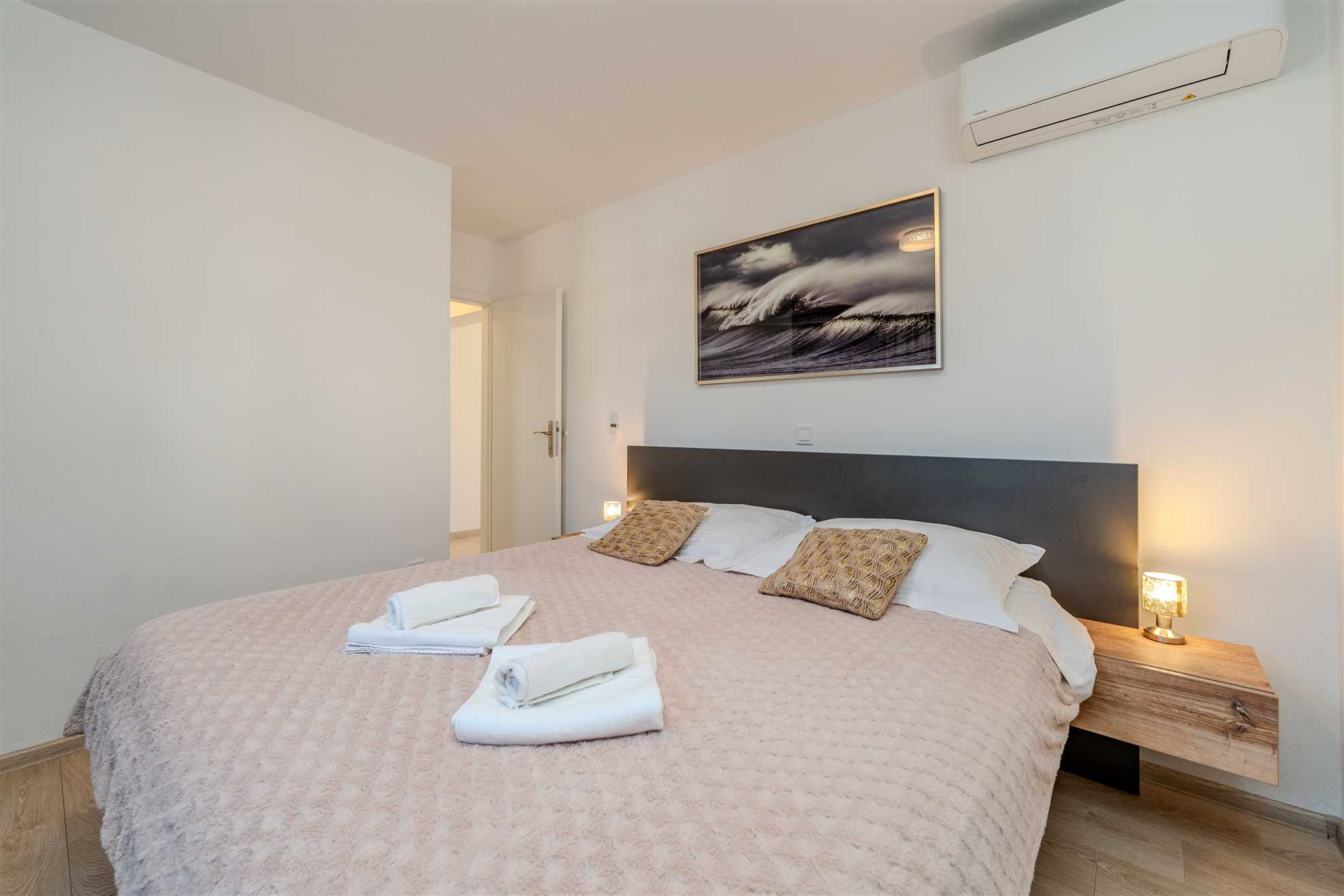 Panoramic sea view | Ideal for 6-8 persons | Beachfront