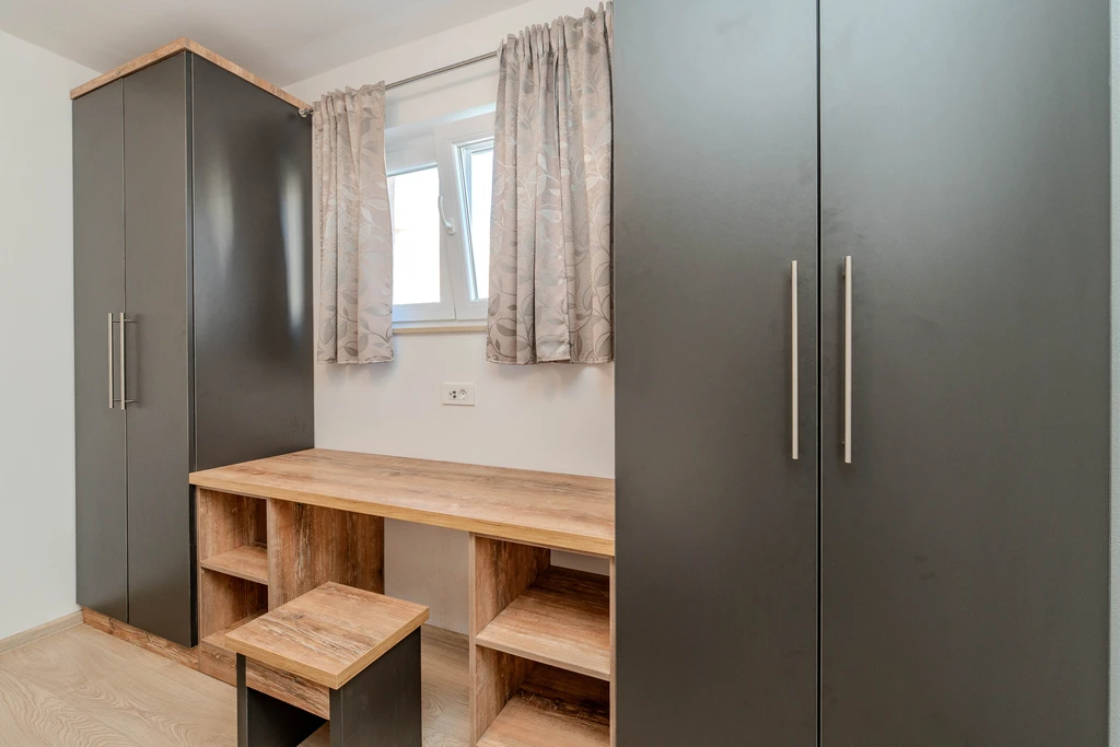 Seafront Apartment in Privlaka for 6–8 Guests