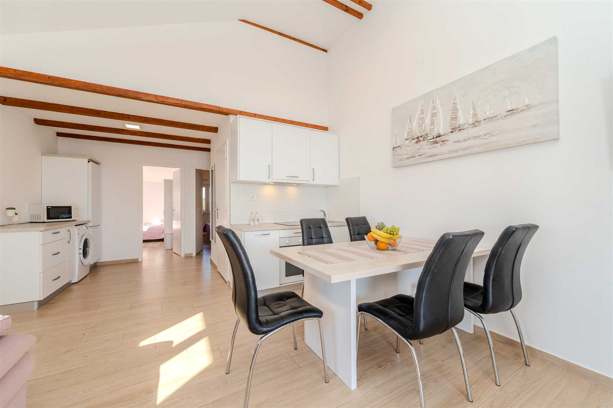 Beachfront | Sea view | Modern apartment for 4-6 persons