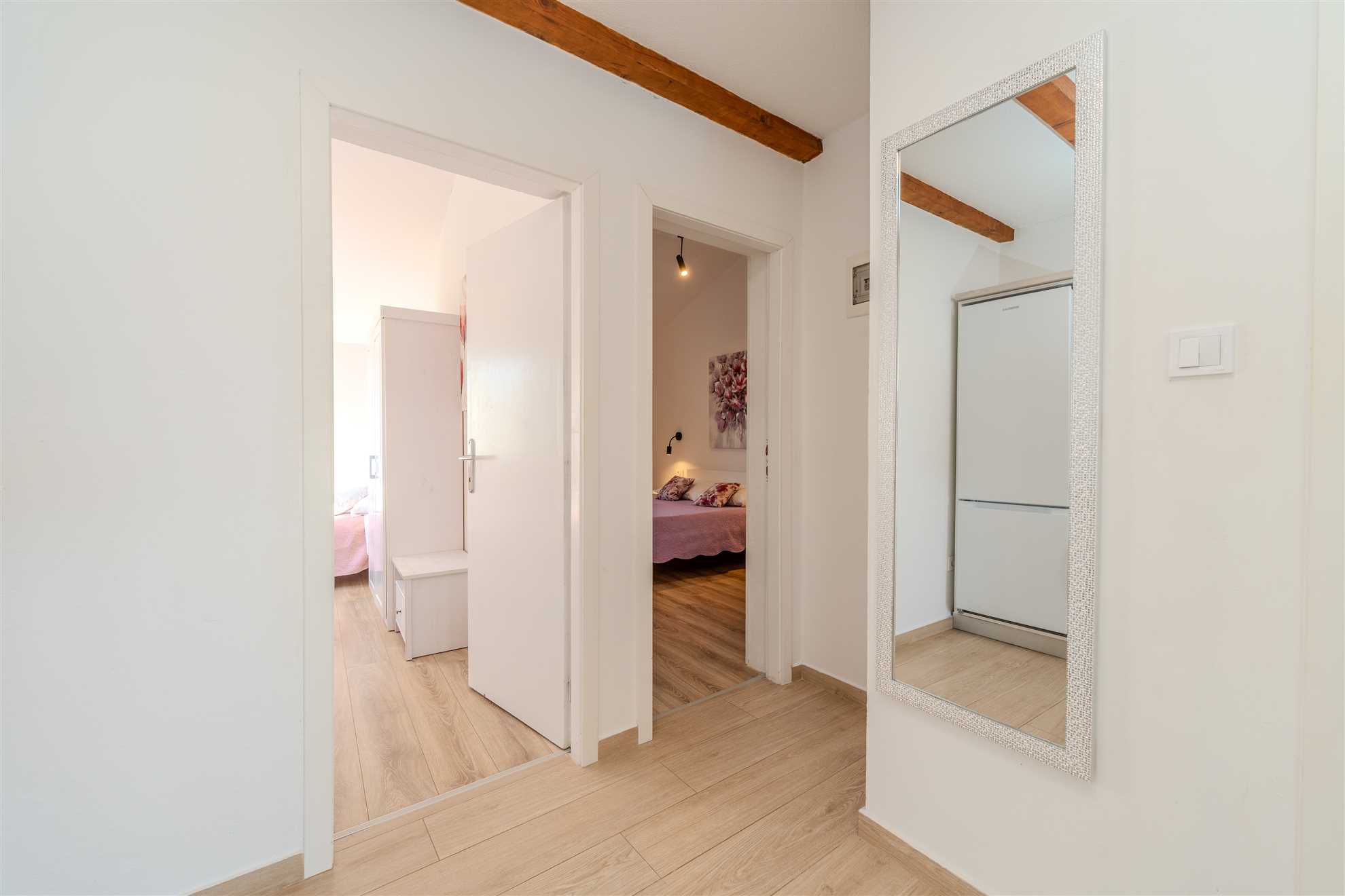 Beachfront | Sea view | Modern apartment for 4-6 persons