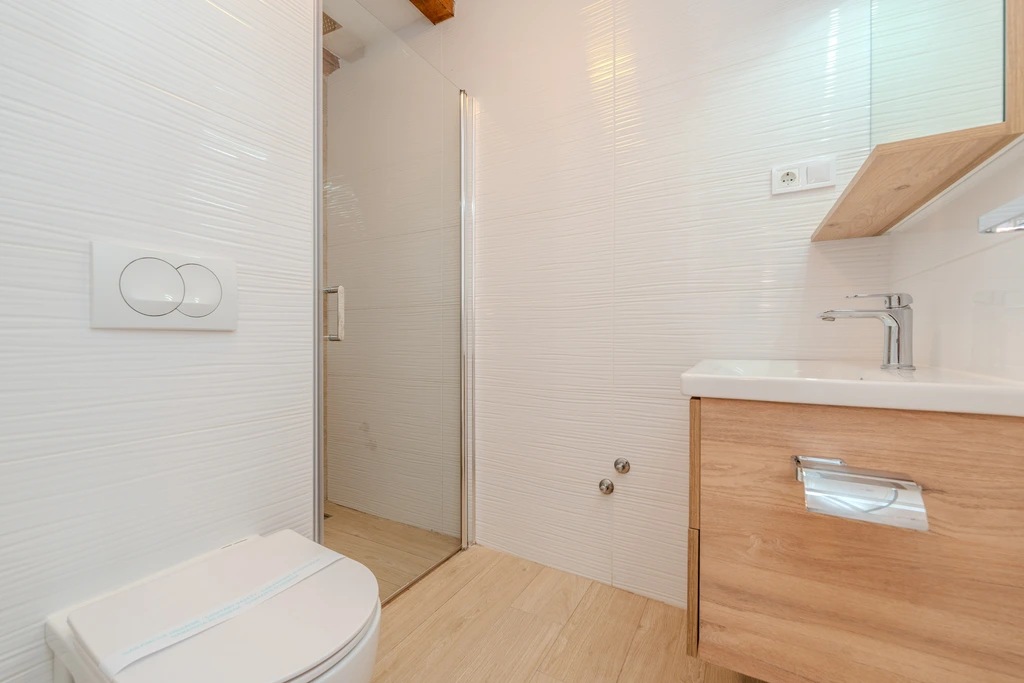 2-Bedroom Apartment with Sea-View Balcony in Privlaka
