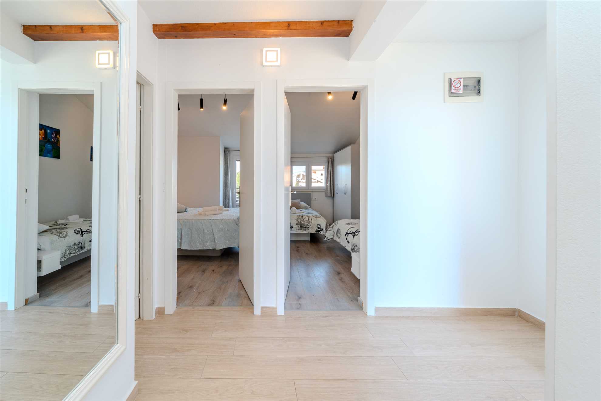 Sea view | For 4-6 persons | New and modern | 10 m from the beach