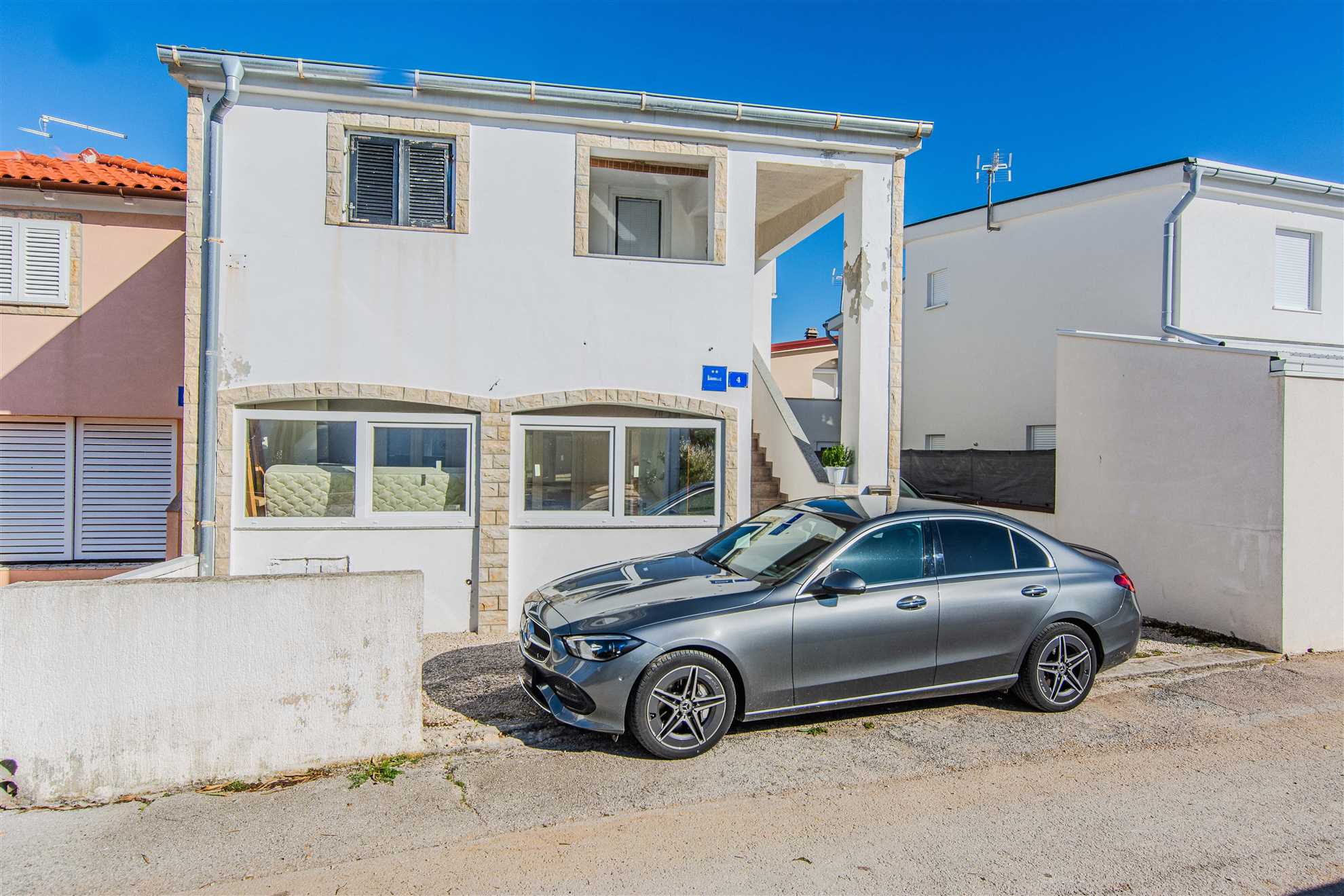 Comfortable apartment for 4 persons | 100 m from the sea | Air conditioning, internet, grill