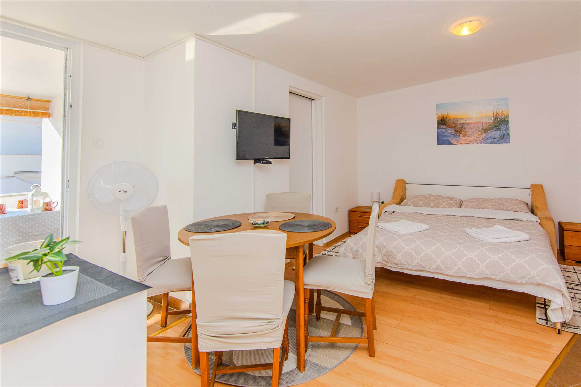 Comfortable apartment for 4 persons | 100 m from the sea | Air conditioning, internet, grill