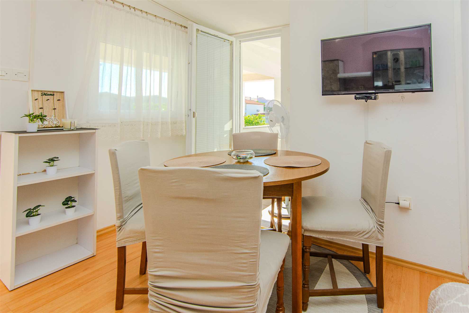 Comfortable apartment for 4 persons | 100 m from the sea | Air conditioning, internet, grill