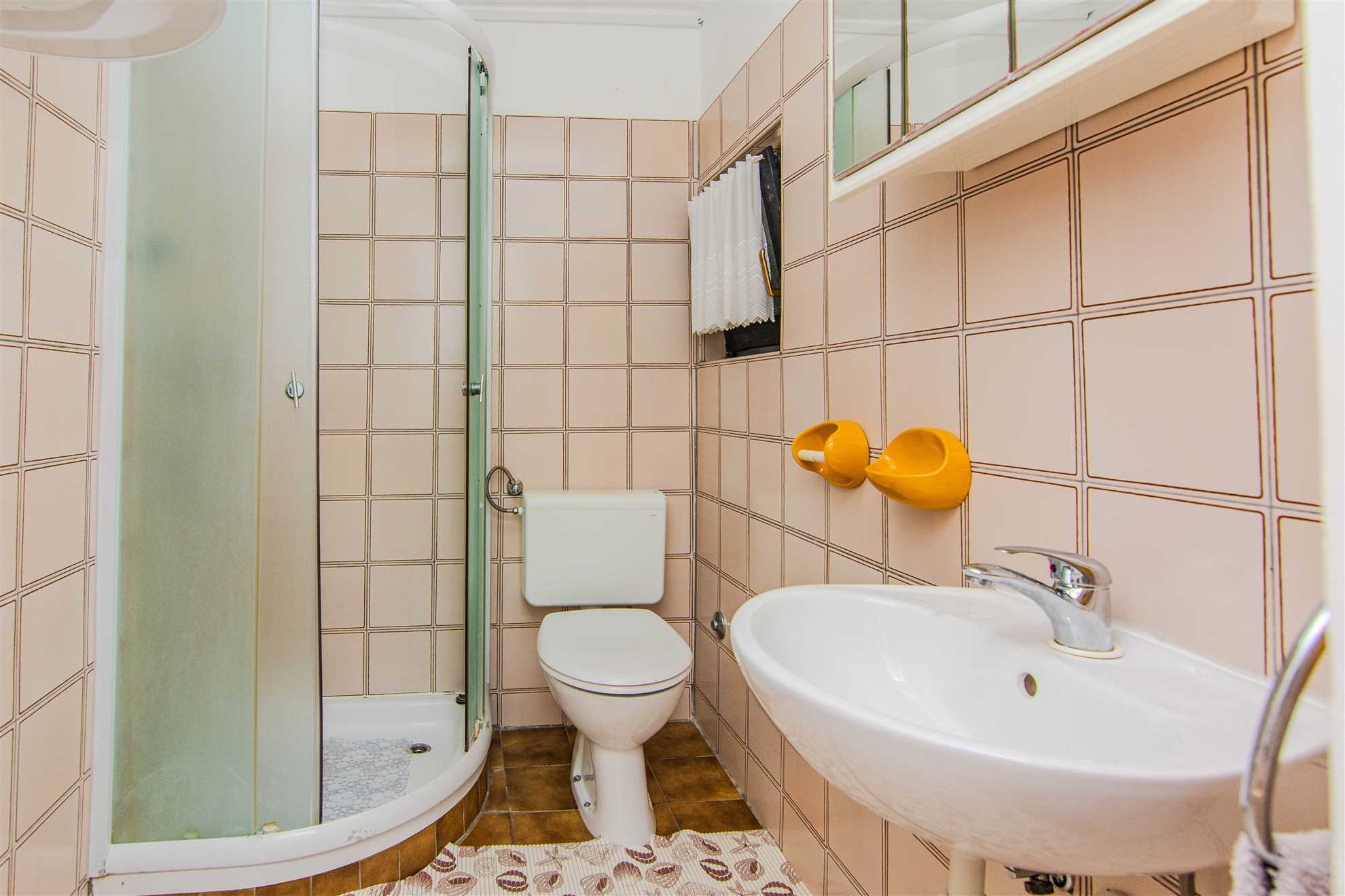 Comfortable apartment for 4 persons | 100 m from the sea | Air conditioning, internet, grill