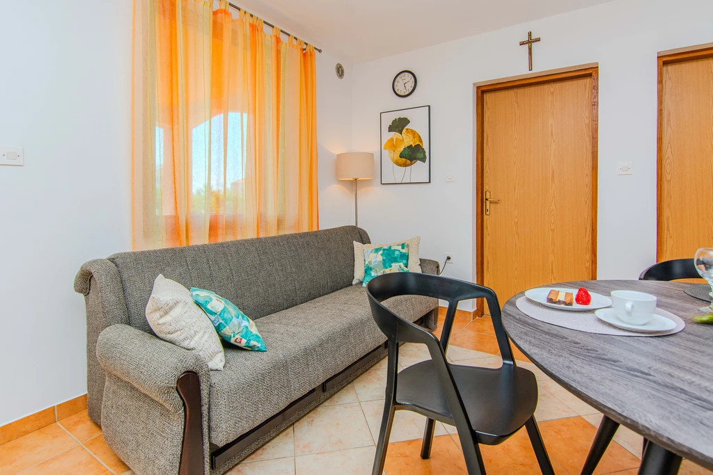 Apartment in Privlaka for 4–6 Guests