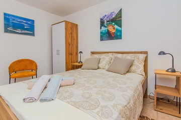 Apartment in Privlaka for 4–6 Guests