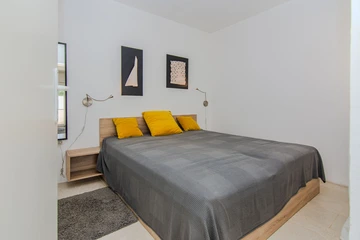 Vir Apartment for 2–4 Guests with Terrace