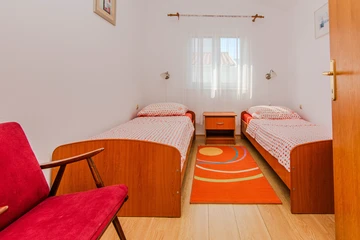 Apartment in Vir for 4 with Partial Sea View