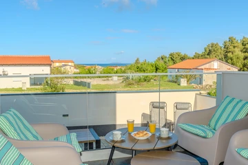 Vir Apartment for 4 Guests with Partial Sea View