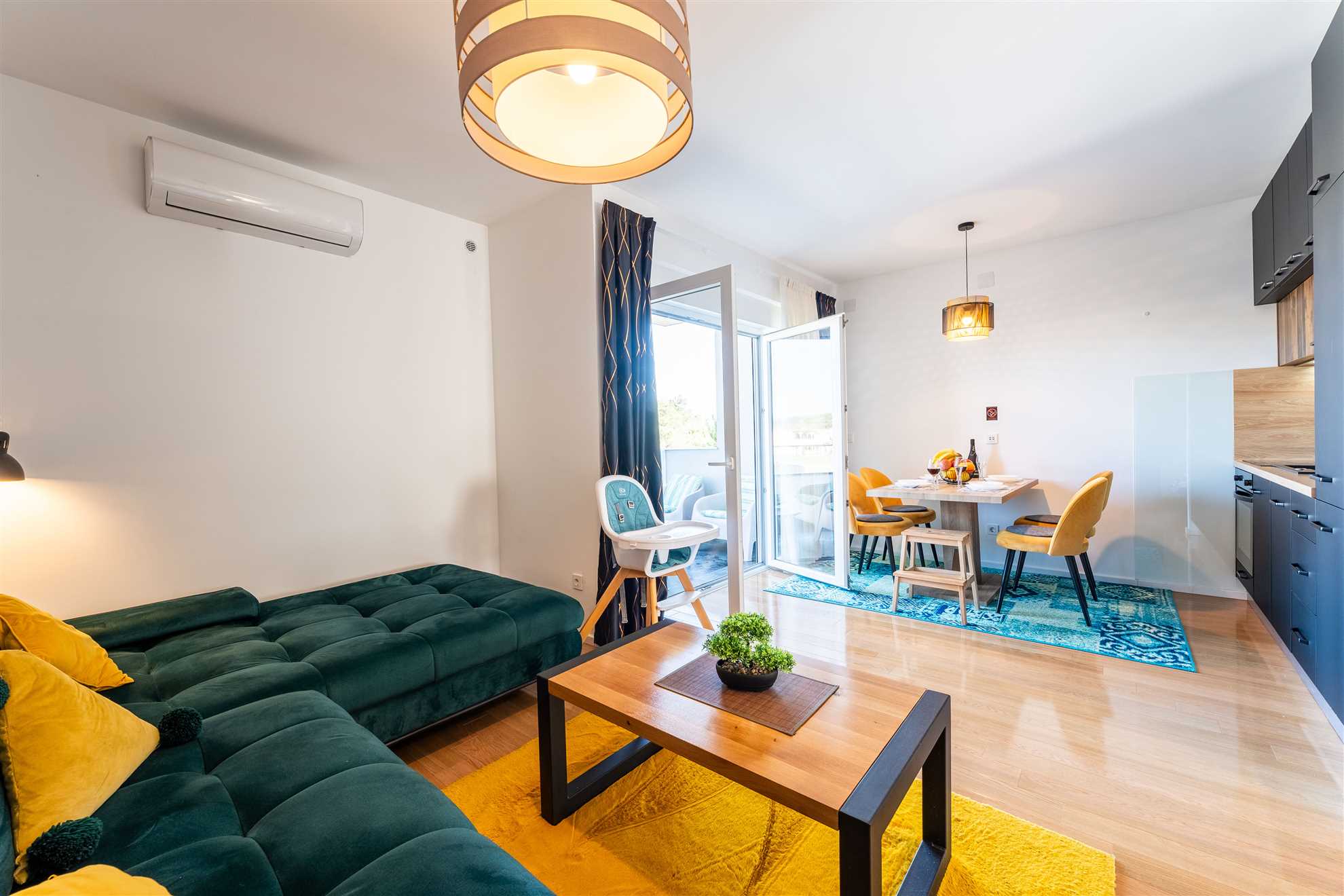 Partial sea view | for 4 persons | New and modern apartment