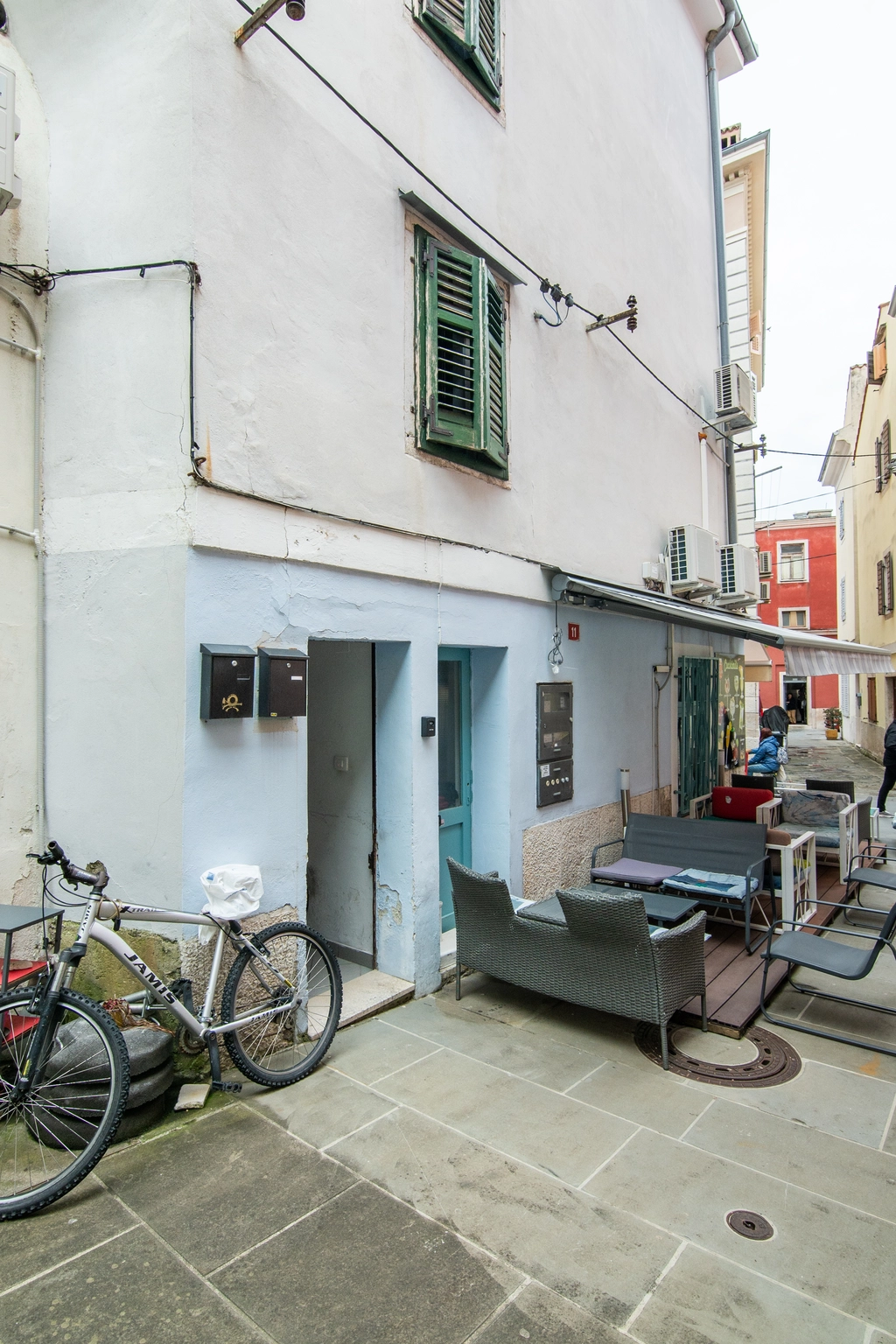 One-Bedroom Apartment with Rooftop Terrace in Piran